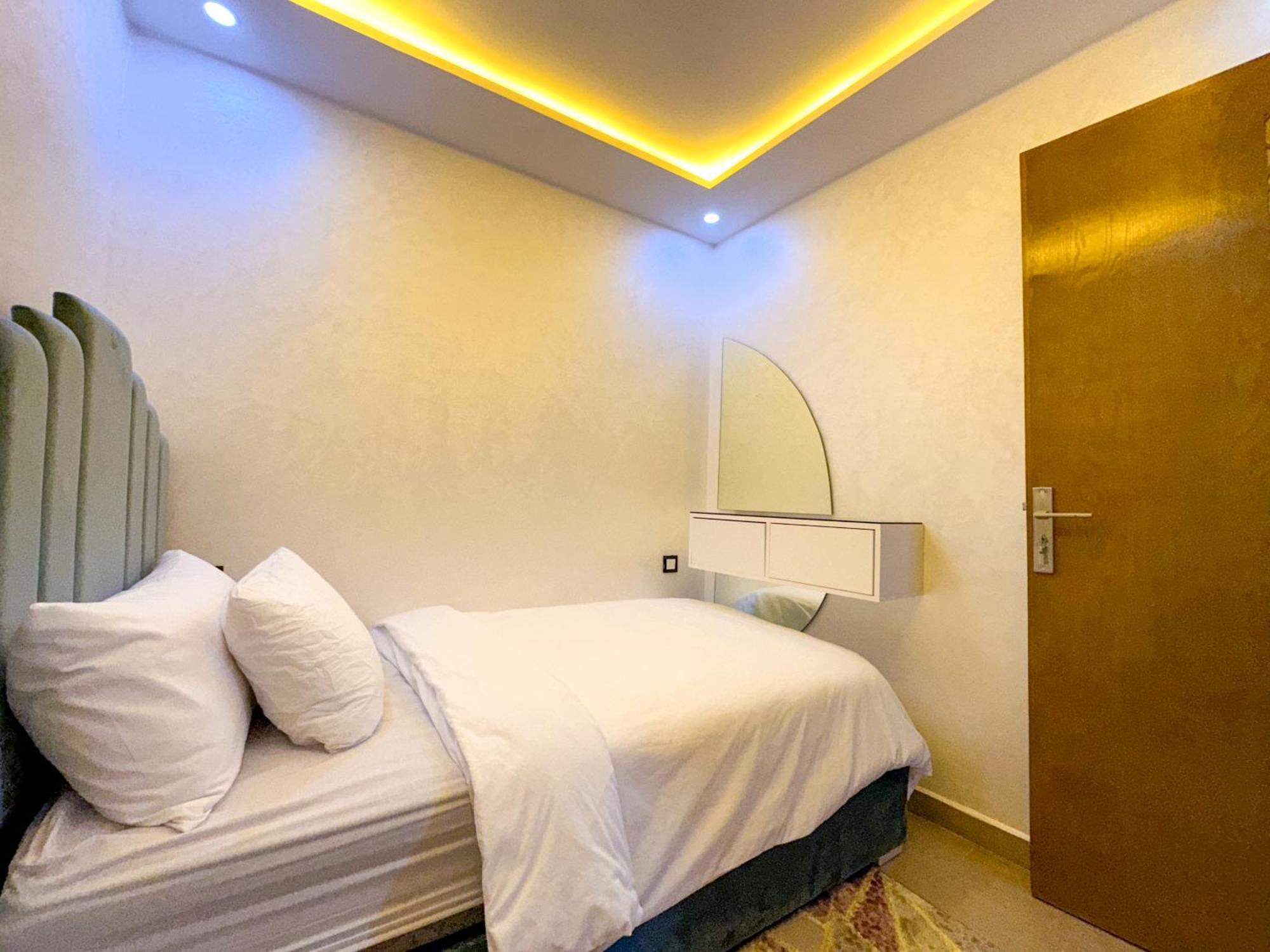 Veluxa - Luxury Holiday Homes - Centric Flat Танжер Екстер'єр фото